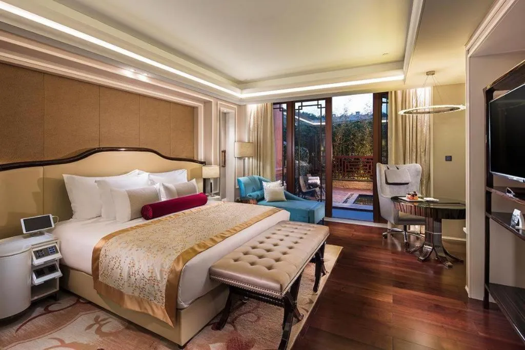 Bed in Grand Bay Hotel Beijing