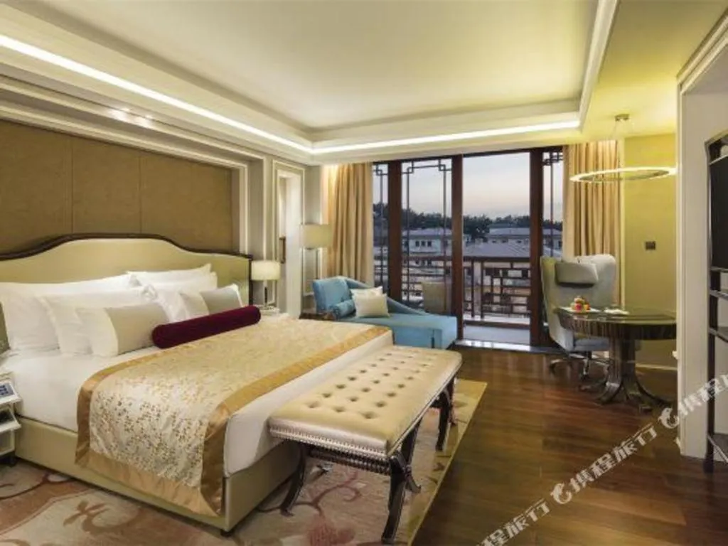 Bed in Grand Bay Hotel Beijing