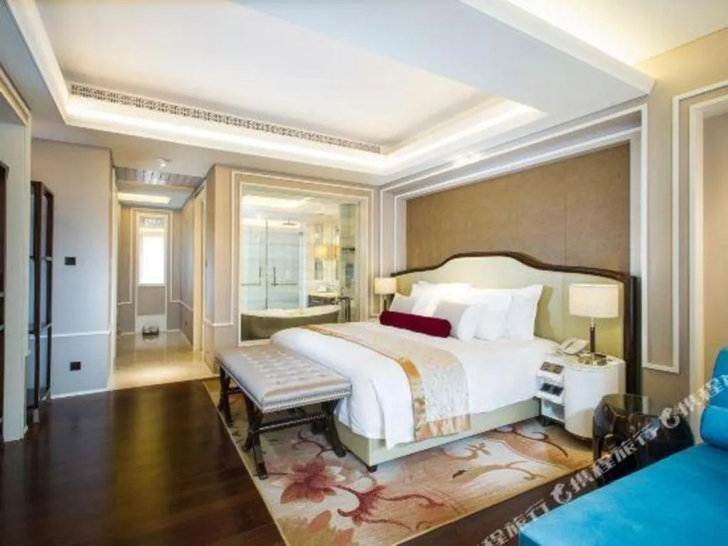 Bed in Grand Bay Hotel Beijing