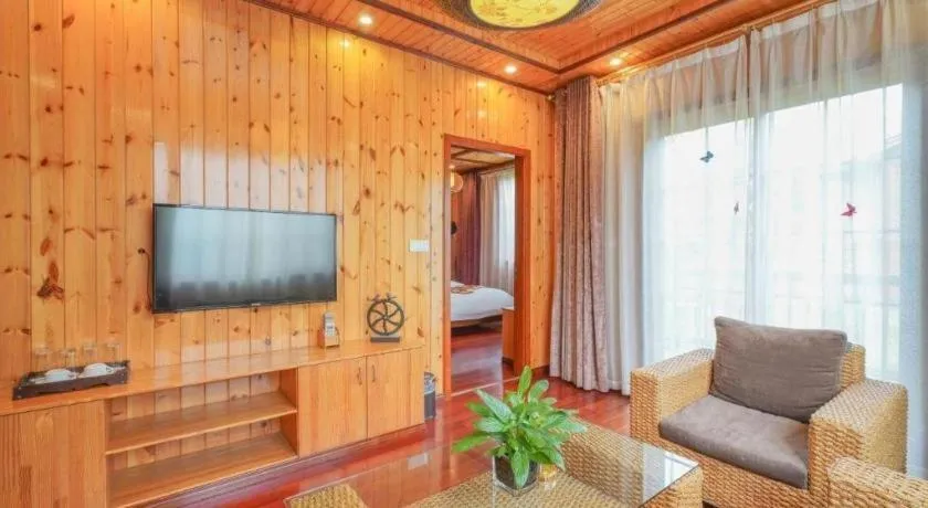 Bed in Suzhou Phoenix Hotspring Resort