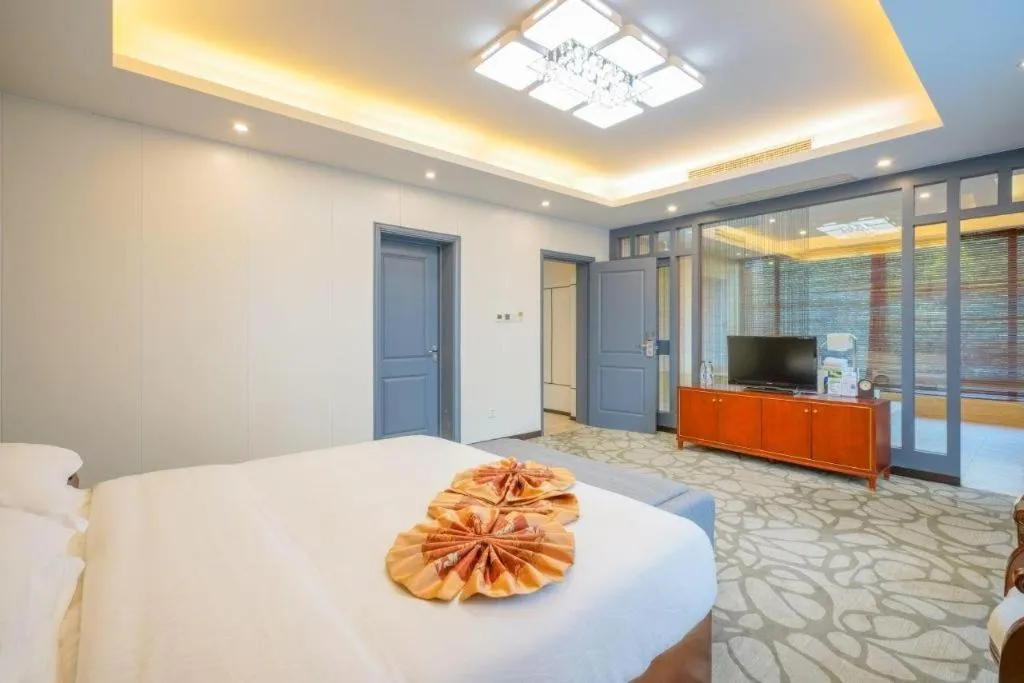 Suzhou Phoenix Hotspring Resort