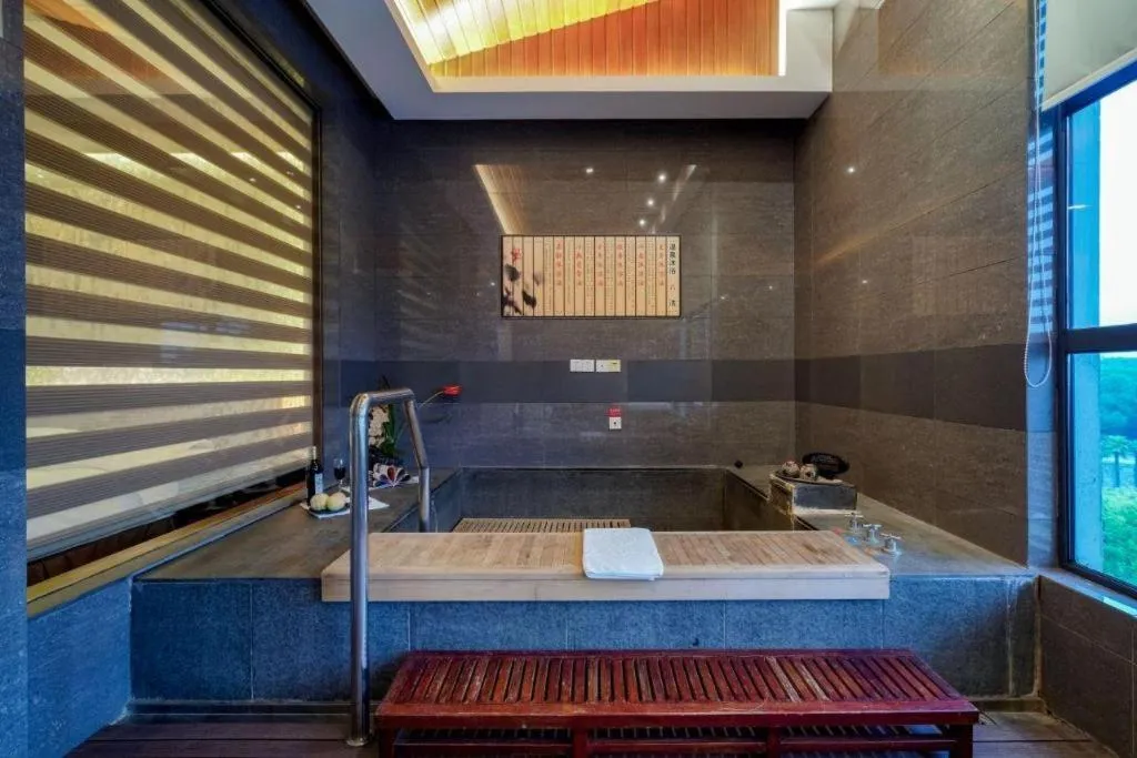 Suzhou Phoenix Hotspring Resort