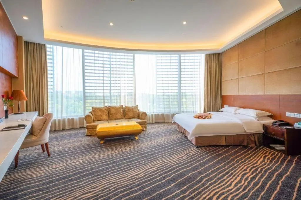 Bed in Suzhou Phoenix Hotspring Resort