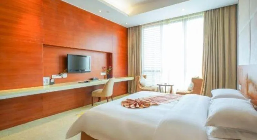 Bed in Suzhou Phoenix Hotspring Resort