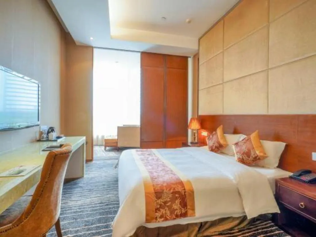 Bed in Suzhou Phoenix Hotspring Resort