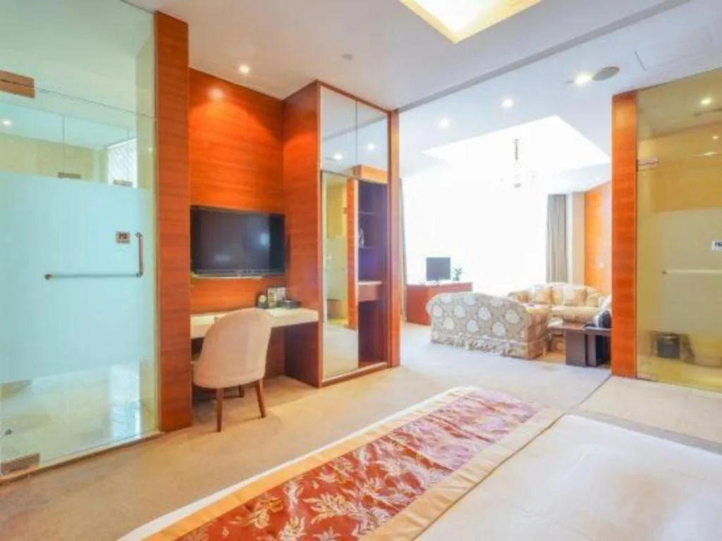 Bed in Suzhou Phoenix Hotspring Resort