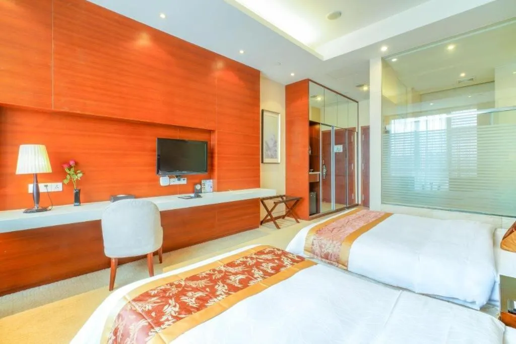 Bed in Suzhou Phoenix Hotspring Resort