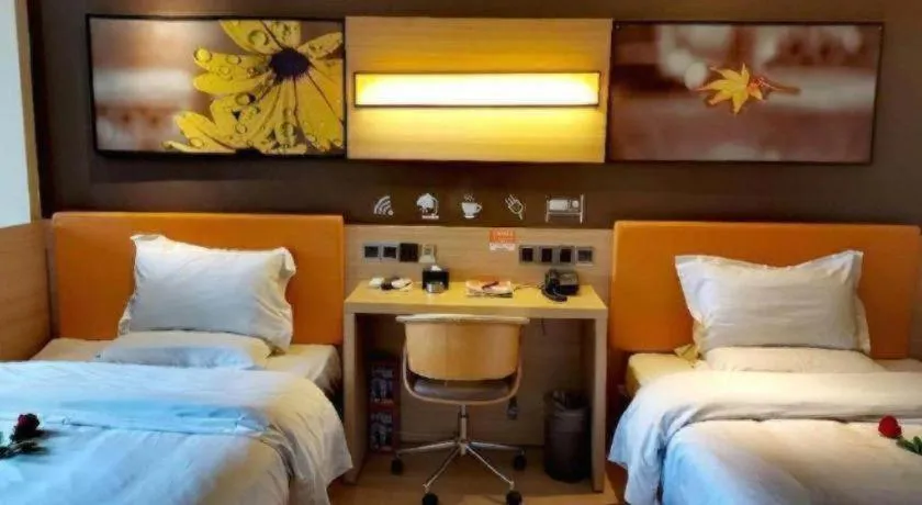 Bed in IU Hotel Chengdu High-Tech Zone Longhu Times Street