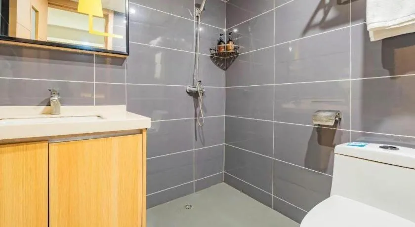 IU Hotel Chengdu High-Tech Zone Longhu Times Street