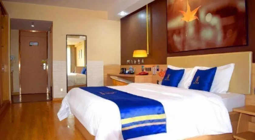 Bed in IU Hotel Chengdu High-Tech Zone Longhu Times Street