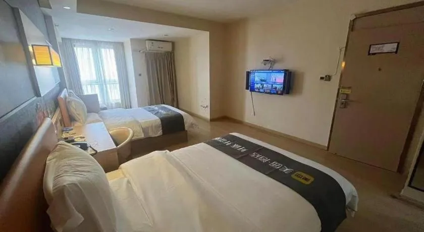 Bed in IU Hotel Chengdu High-Tech Zone Longhu Times Street