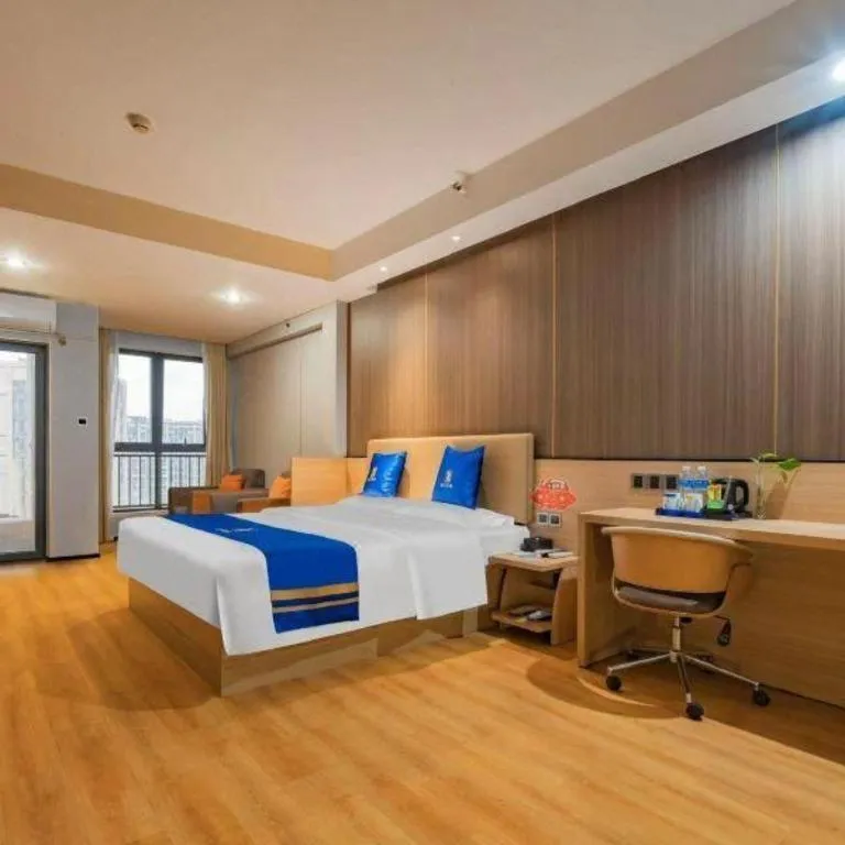 Bed in IU Hotel Chengdu High-Tech Zone Longhu Times Street
