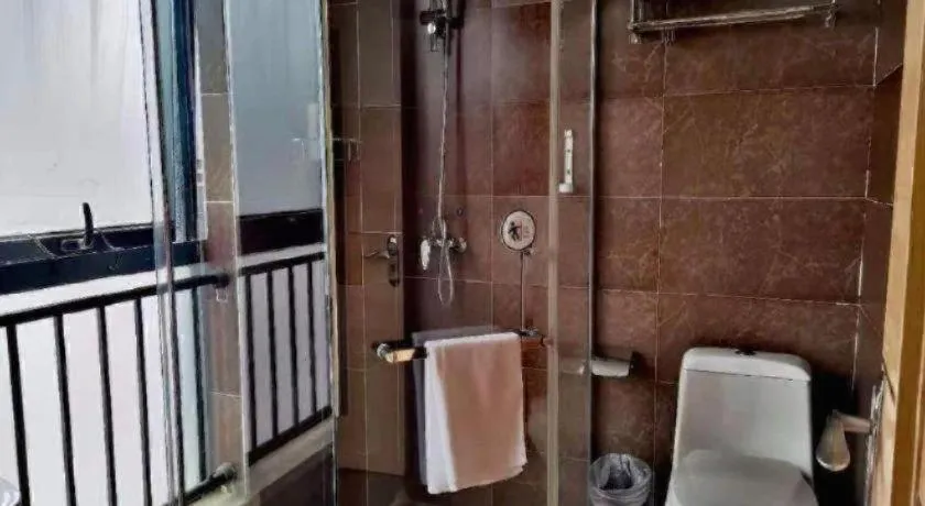 IU Hotel Chengdu High-Tech Zone Longhu Times Street