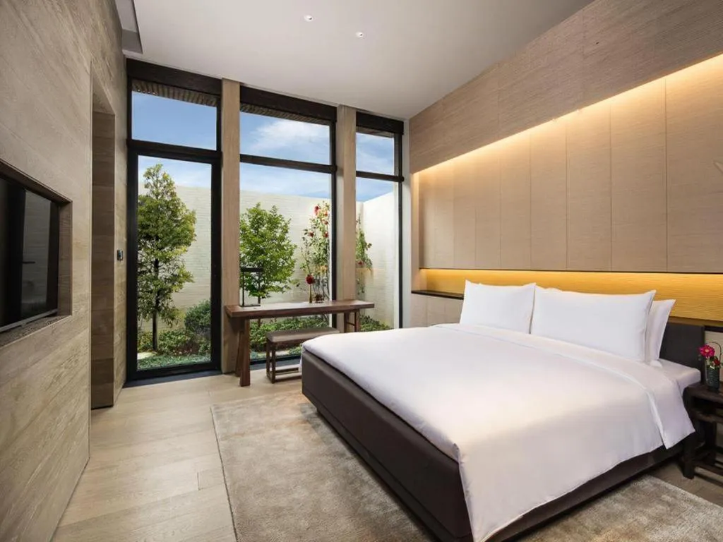 Bed in AHN LUH Zhu Jia Jiao