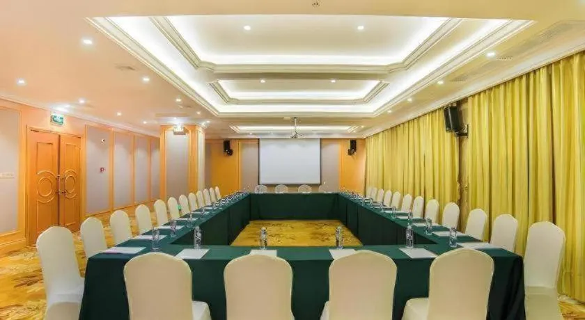 Vienna Hotel Guangxi Liuzhou Xijiang Vientiane City