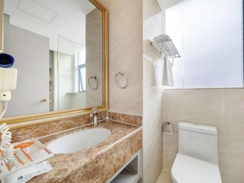 Vienna Hotel Guiyang Jiaxiulou Jichang Road