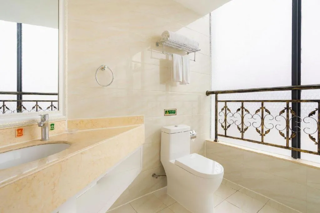 Vienna Hotel Guiyang Jiaxiulou Jichang Road