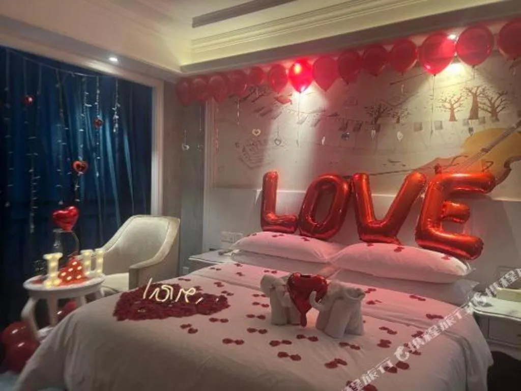 Bed in Vienna Hotel Guiyang Jiaxiulou Jichang Road