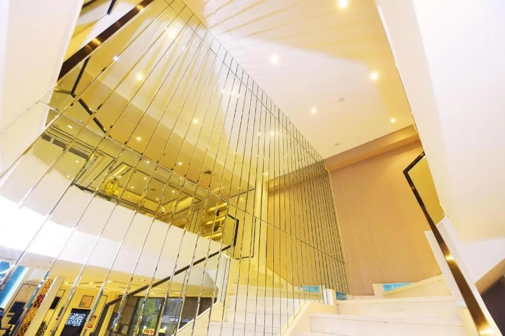 Xana Hotelle Chengdu East Railway Station Kaide Plaza