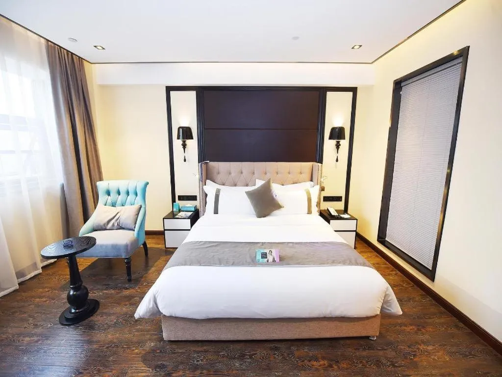 Bed in Xana Hotelle Chengdu East Railway Station Kaide Plaza