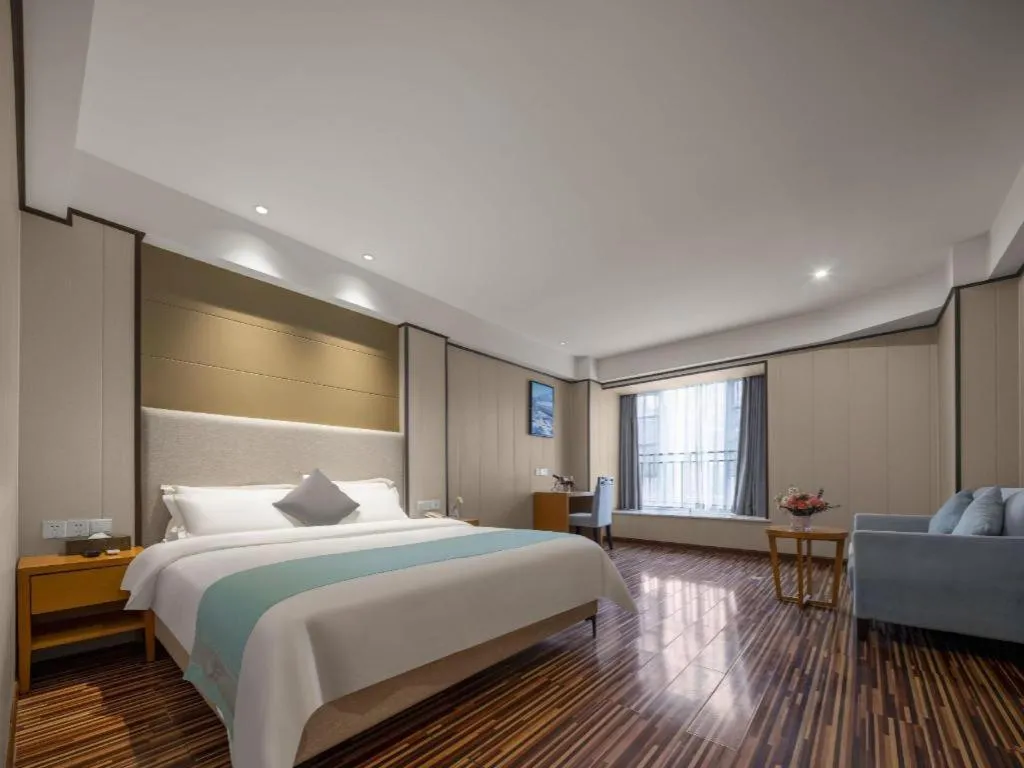 Bed in Xana Hotelle Chengdu East Railway Station Kaide Plaza