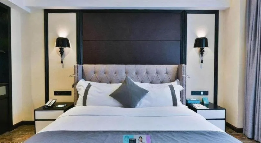 Bed in Xana Hotelle Chengdu East Railway Station Kaide Plaza