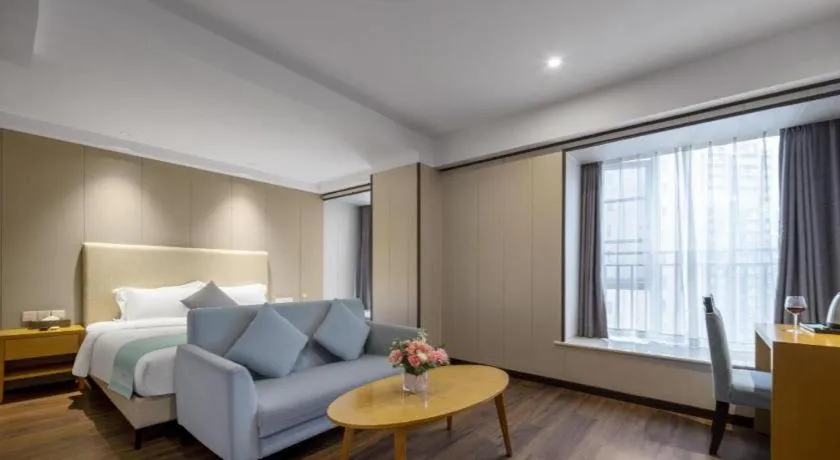 Bed in Xana Hotelle Chengdu East Railway Station Kaide Plaza