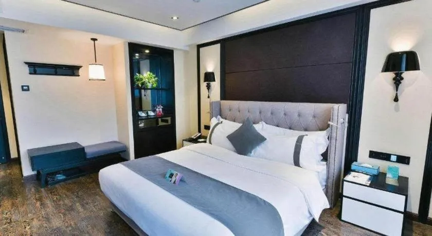Bed in Xana Hotelle Chengdu East Railway Station Kaide Plaza