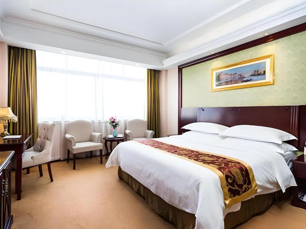 Bed in Vienna 3 Best Hongqiao Exhibition Center Beiqing Highway