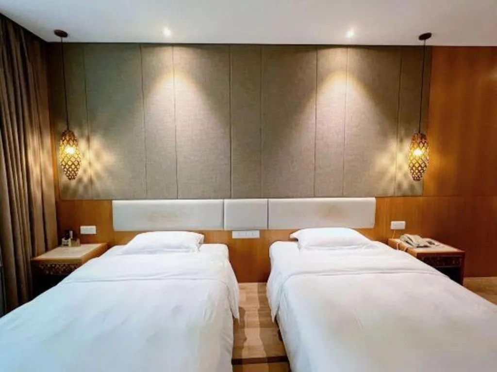 Bed in Excemon Beach Hotel Beihai