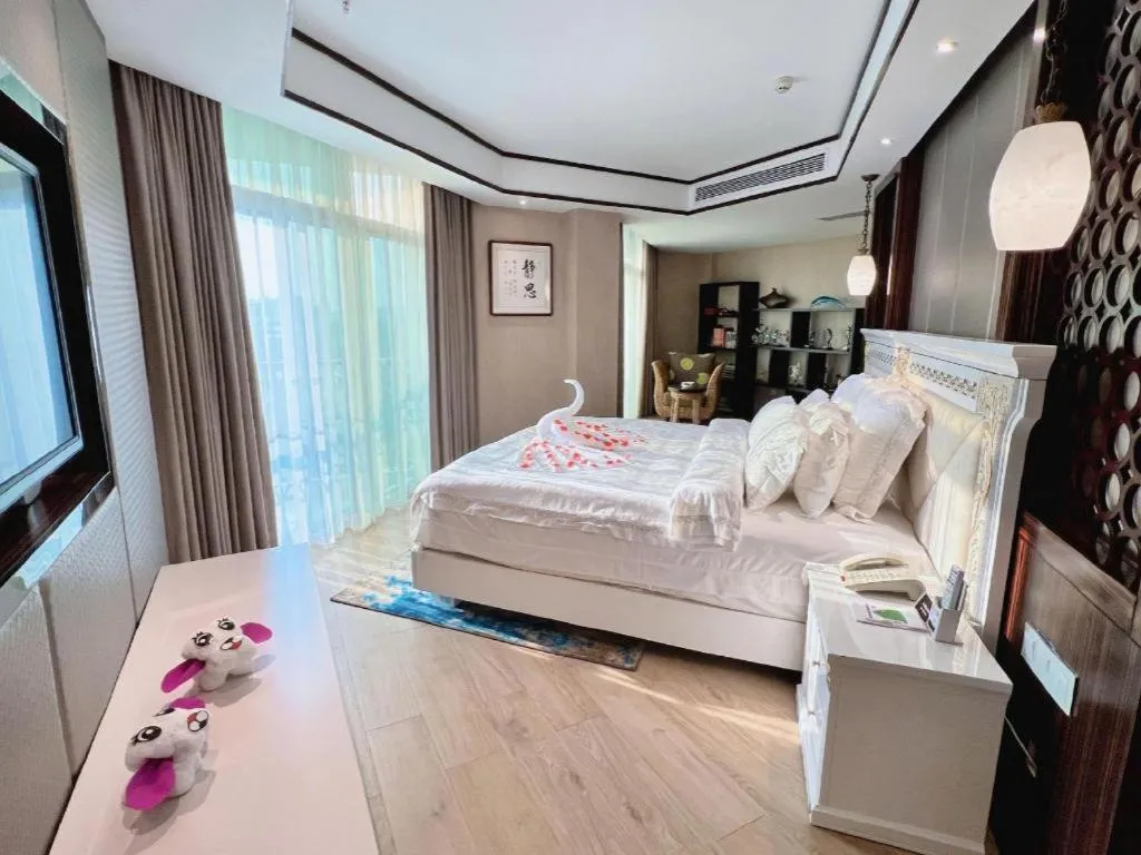 Bed in Excemon Beach Hotel Beihai