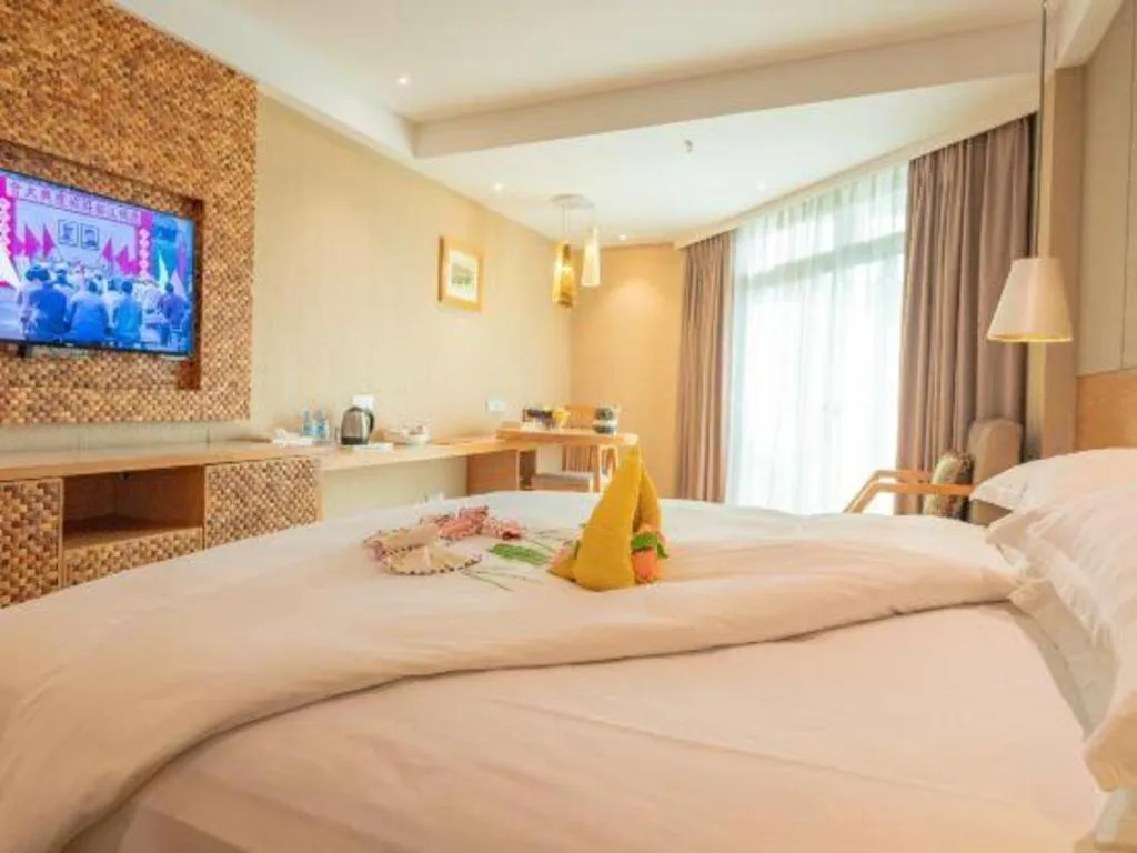 Bed in Excemon Beach Hotel Beihai