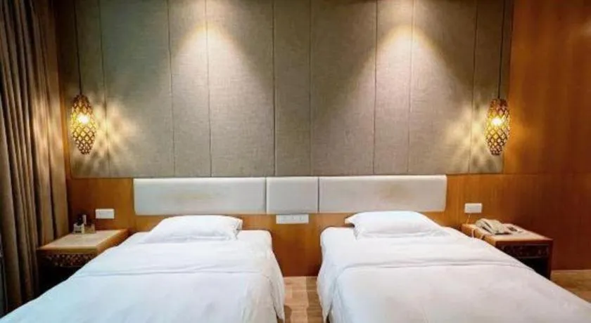 Bed in Excemon Beach Hotel Beihai
