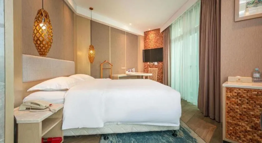 Bed in Excemon Beach Hotel Beihai