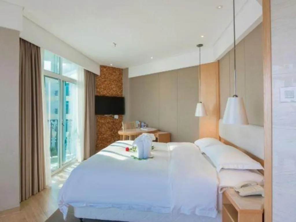 Bed in Excemon Beach Hotel Beihai