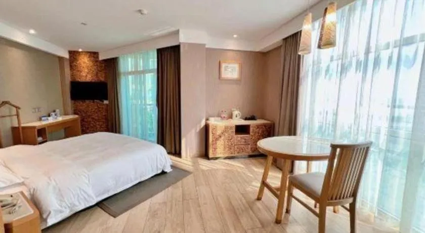 Bed in Excemon Beach Hotel Beihai