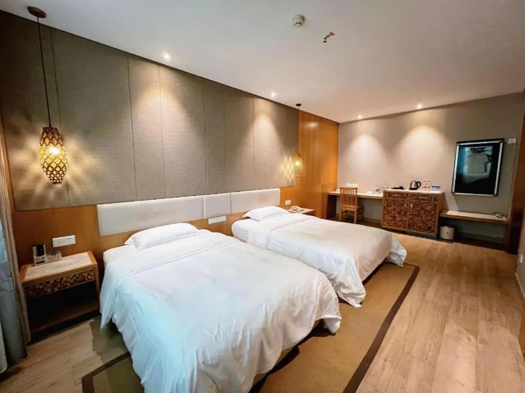 Bed in Excemon Beach Hotel Beihai
