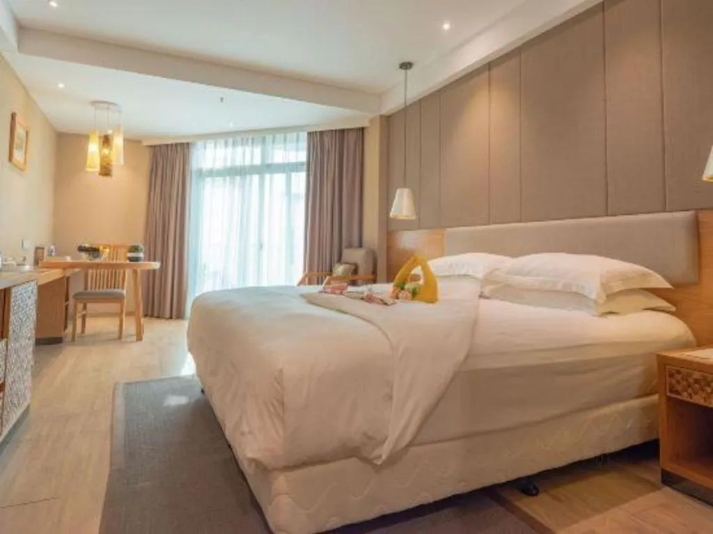 Bed in Excemon Beach Hotel Beihai
