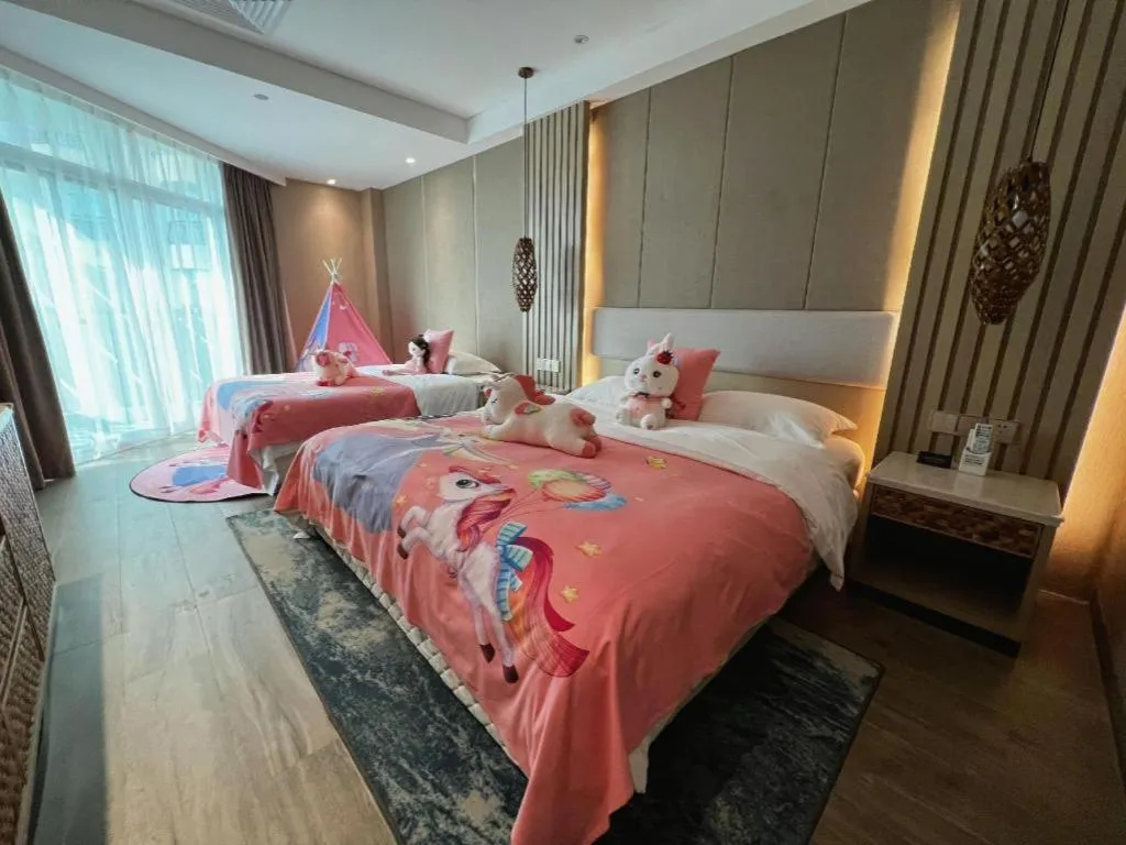 Bed in Excemon Beach Hotel Beihai