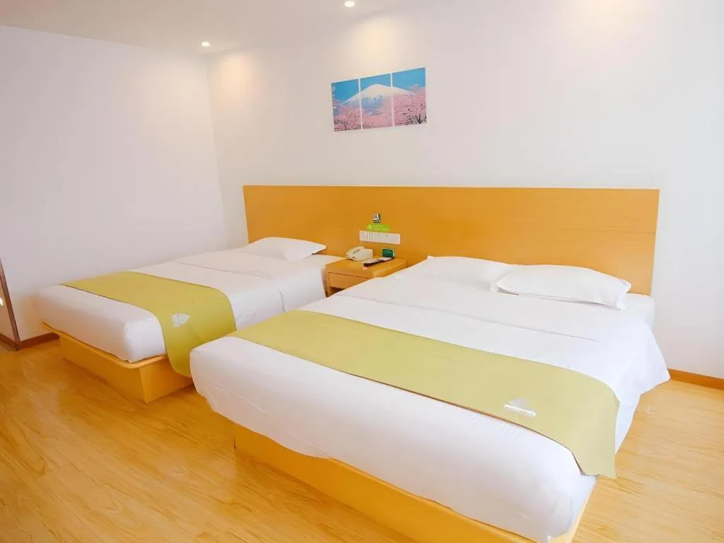Bed in GreenTree Alliance Suzhou Zhangjiagang Nanfeng Town Hotel