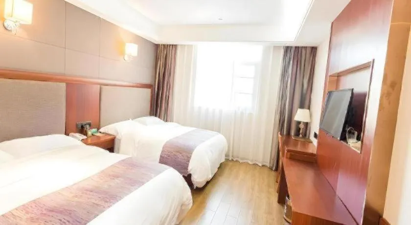 Bed in GreenTree Alliance Disneyland North Gate