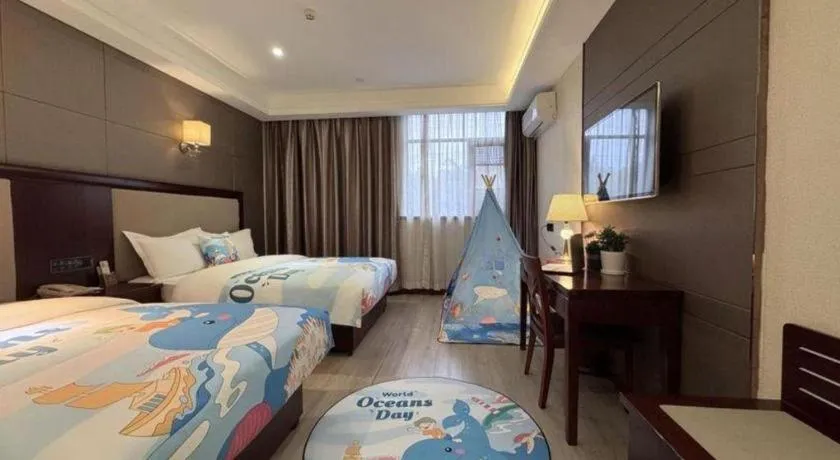 Bed in GreenTree Alliance Disneyland North Gate