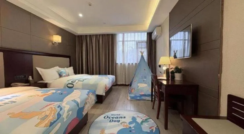 Bed in GreenTree Alliance Disneyland North Gate