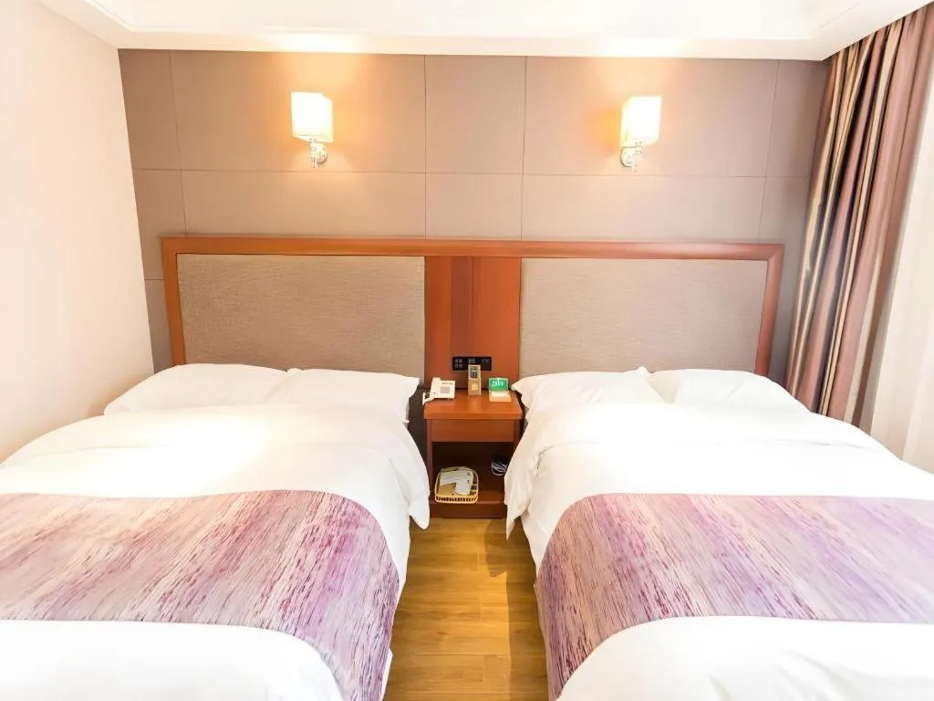 Bed in GreenTree Alliance Disneyland North Gate