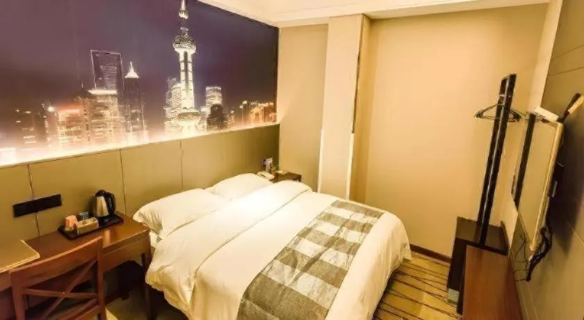 Bed in GreenTree Alliance Disneyland North Gate