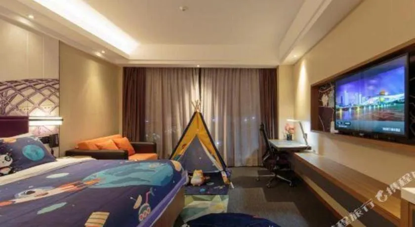 Bed in Hampton by Hilton Guangming Shenzhen