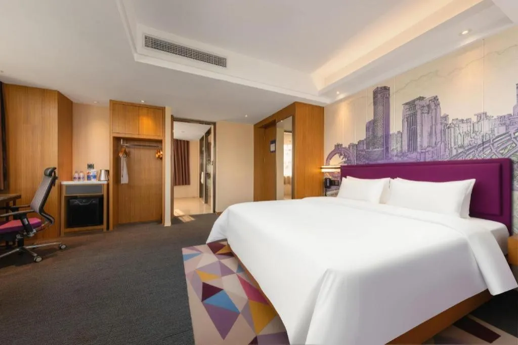 Bed in Hampton by Hilton Guangming Shenzhen