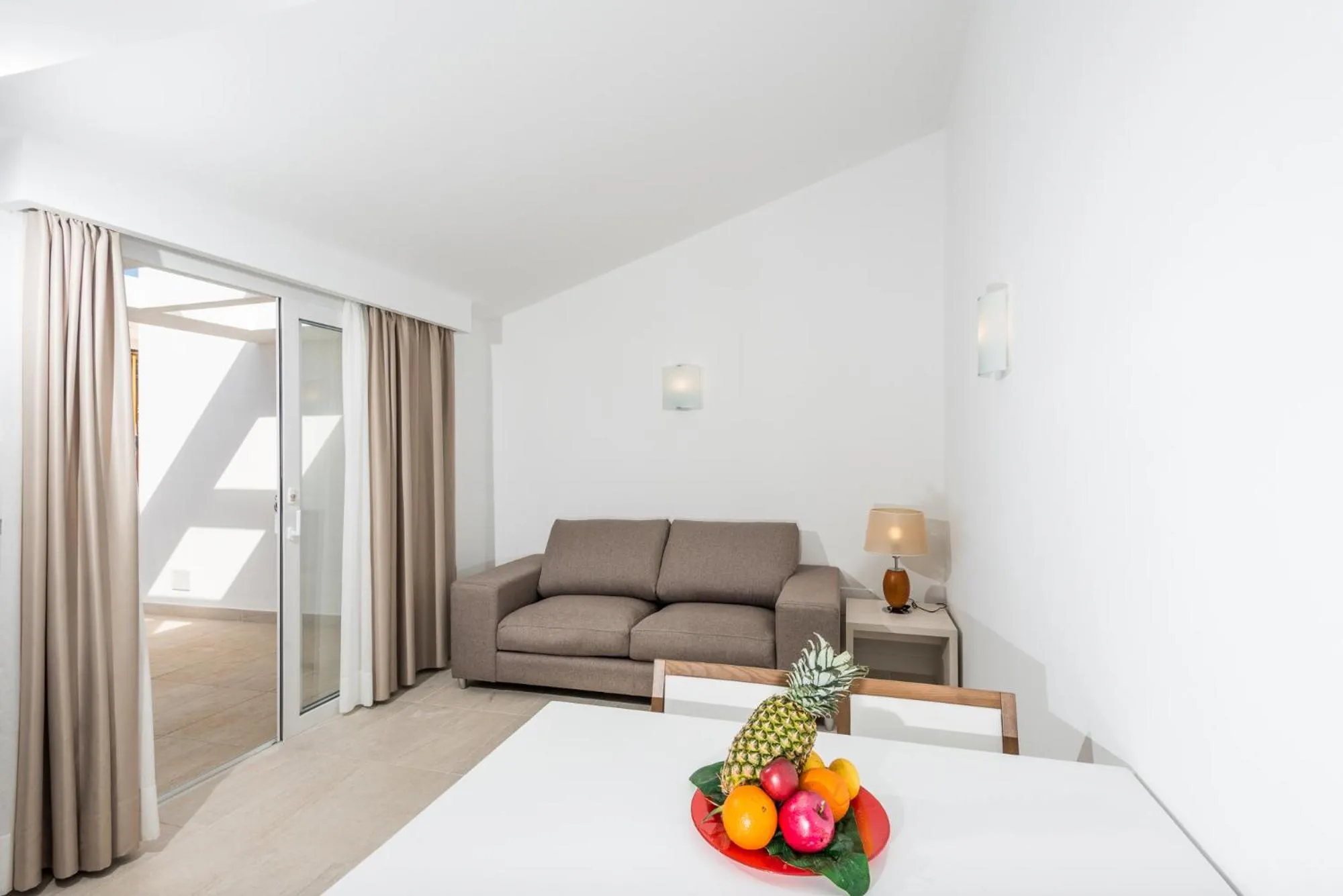 Dining area in Apartamentos Menorcamar