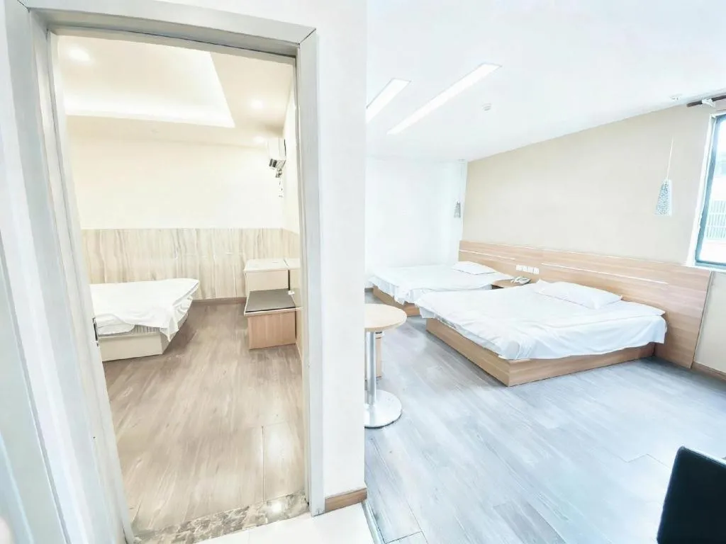 Bed in Thank Inn Plus Hotel Wuxi Xishan District Leather City