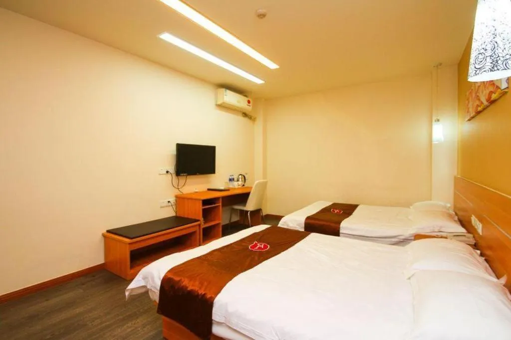 Bed in Thank Inn Plus Hotel Wuxi Xishan District Leather City
